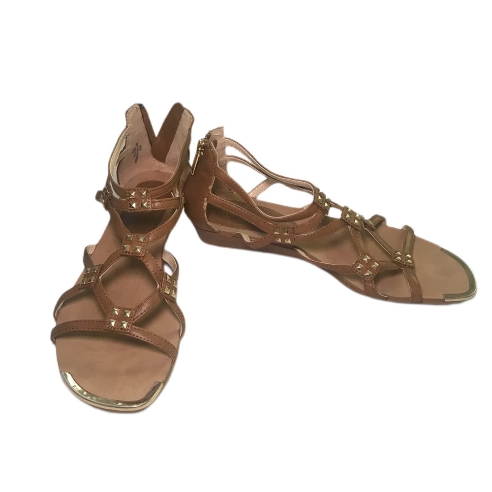 Pretty Studded Sandals - Picture 3 of 4